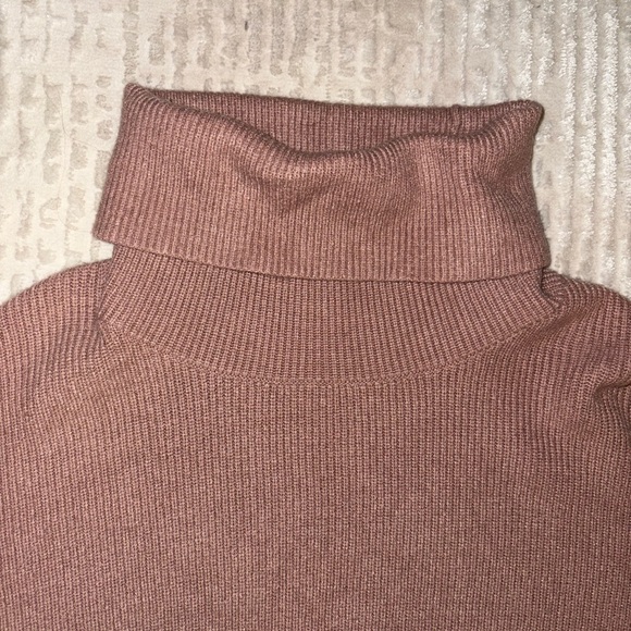 Free People Softly Structured Turtleneck Tunic Sweater | XS - Picture 3 of 5